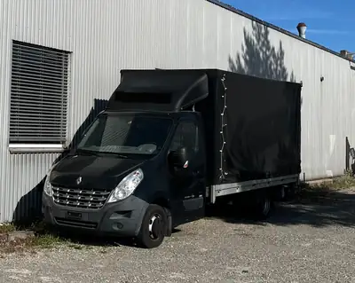 Renault Master 2.3 dCi 150 — Châssis-cabine robuste avec plateforme élévatrice intégrée — exterior view