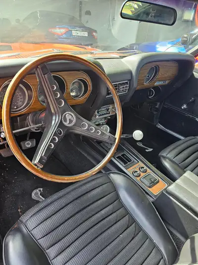 Ford Mustang Shelby GT350 Fastback 1970 — Légende américaine authentique, moteur 351 Windsor — interior