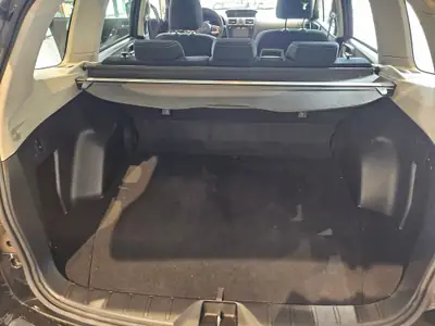 Subaru Forester 2.0i Swiss Plus — SUV familial essence, première main, attelage 2000 kg — Miniatur 21