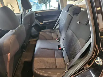 Subaru Forester 2.0i Swiss Plus — SUV familial essence, première main, attelage 2000 kg — Miniatur 23