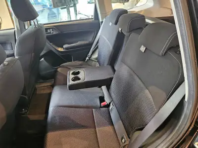 Subaru Forester 2.0i Swiss Plus — SUV familial essence, première main, attelage 2000 kg — Miniatur 24