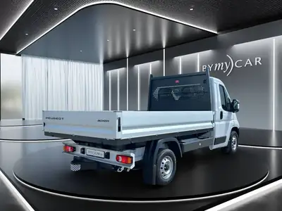 Peugeot Boxer 2.2 HDI 335 L2 — Utilitaire robuste diesel, ultra-faible kilométrage — Armaturenbrett
