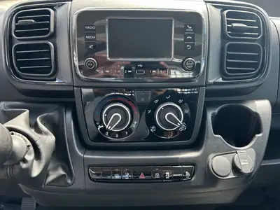 Peugeot Boxer 2.2 HDI 335 L2 — Utilitaire robuste diesel, ultra-faible kilométrage — Miniatur 7