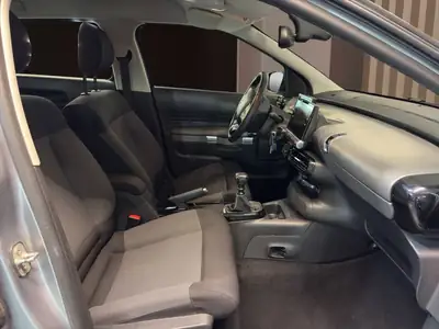 Citroën C4 Cactus 1.2 PureTech Feel — Design audacieux, consommation maîtrisée — Miniatura 7