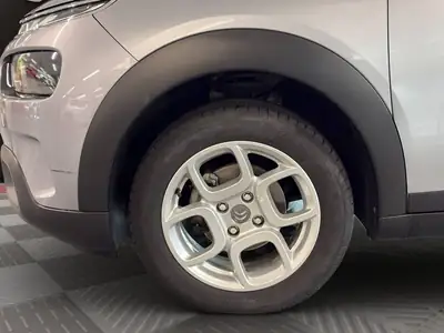 Citroën C4 Cactus 1.2 PureTech Feel — Design audacieux, consommation maîtrisée — Miniatura 12