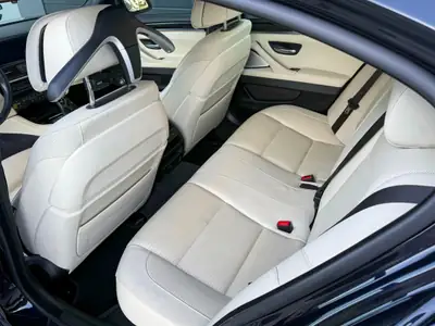 BMW 550i xDrive 2013 — Berline de prestige 449 ch, transmission intégrale — Thumbnail 15