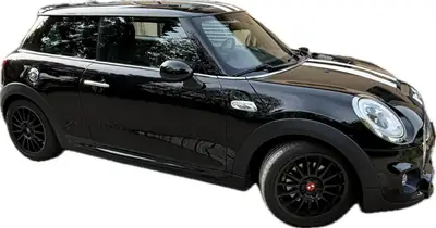 MINI Cooper S 2.0i — Sportivité urbaine, 56'000 km seulement — rear view