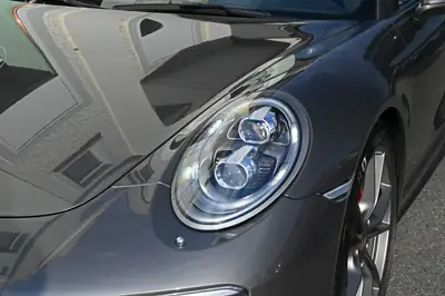 Porsche 911 Carrera 4S Cabrio — Cabriolet sportif 420 ch, entretien Porsche récent — interni