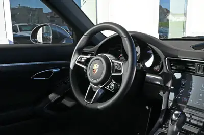 Porsche 911 Carrera 4S Cabrio — Cabriolet sportif 420 ch, entretien Porsche récent — Miniatura 16