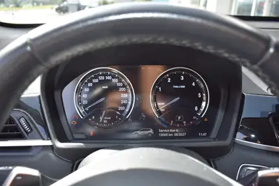 BMW X1 xDrive 18d xLine — SUV compact fiable, diesel économe — Miniatur 7