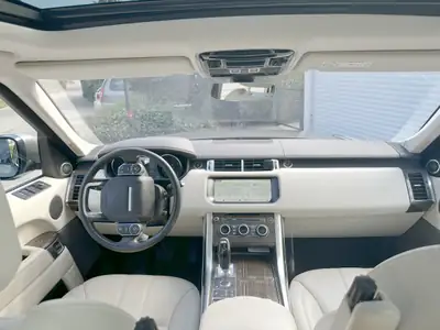 Land Rover Range Rover Sport 3.0 TDV6 HSE — SUV premium diesel, 109'000 km, sans accident — rear view