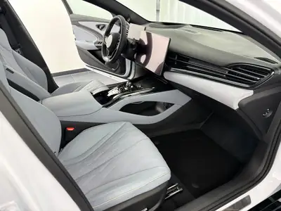 BYD Seal 82,5 kWh Excellence — Berline électrique 530 ch, garantie constructeur 6 ans — Miniature 9