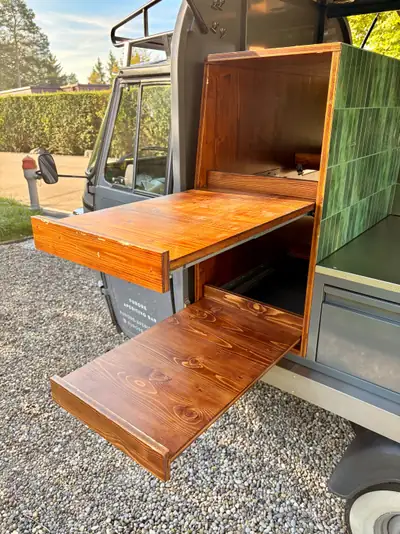 PIAGGIO Ape Classic 400 — Le tricycle utilitaire diesel compact pour professionnels du secteur événementiel — cruscotto