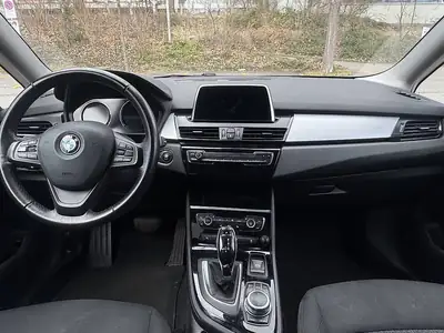BMW 216 Gran Tourer — Monospace compact diesel, 209'000 km, sans sinistre — Innenraum