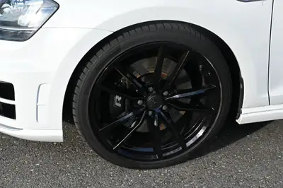 VW Golf 2.0 TSI R 4Motion ABT 360 PS — Berline sportive tunée, transmission manuelle — dettaglio