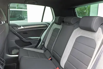 VW Golf 2.0 TSI R 4Motion ABT 360 PS — Berline sportive tunée, transmission manuelle — Miniatura 17