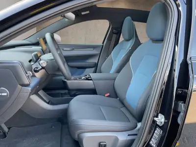 Volvo EX30 CC E60 Twin Performance AWD — SUV électrique 428 ch, pratiquement neuf — Miniature 11