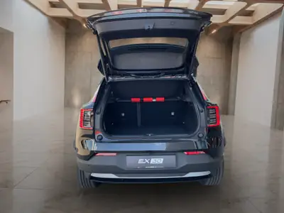 Volvo EX30 CC E60 Twin Performance AWD — SUV électrique 428 ch, pratiquement neuf — Miniature 13