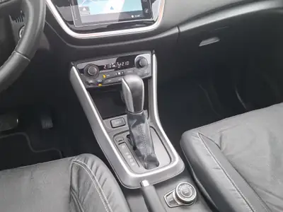 Suzuki SX4 S-Cross 1.4T Compact Top 4x4 — SUV complet avec transmission automatique et 4 roues motrices — Miniatur 12