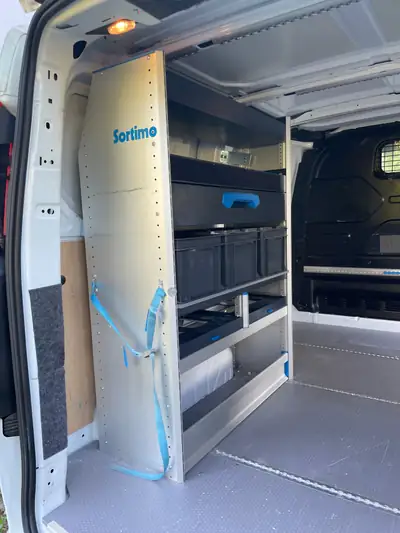 Ford Transit Custom 2.0 TDCi 105 — Utilitaire fiable, première main, fraîchement révisé — Miniatura 7