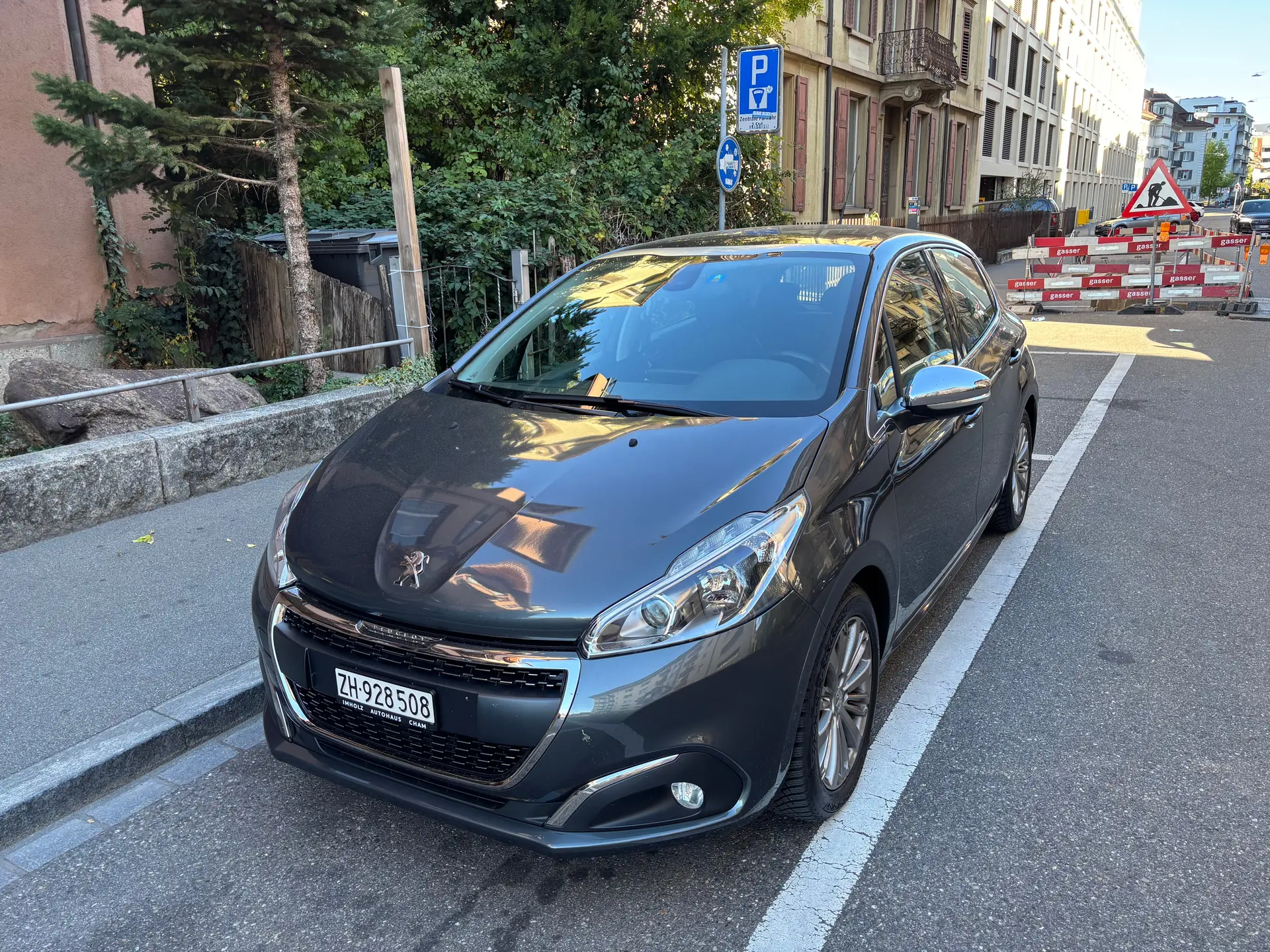 Peugeot 208 2015 occasion Zürich — 1