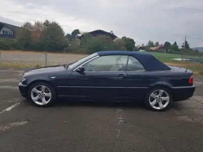 BMW 330Ci 2004 — Cabriolet élégant, moteur 231 ch et toit ouvert — détail