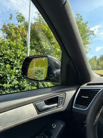 Audi Q5 2.0 TDI Quattro S-Tronic — SUV allemand robuste, sans sinistre — Miniatur 11