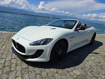 Maserati GranCabrio 4.7 V8 MC — Cabriolet sportif légendaire, 46'900 km seulement — exterior view