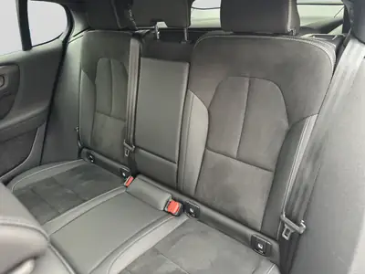 Volvo C40 Recharge P8 Twin AWD — SUV électrique 408 ch, service gratuit jusqu'en 2032 — Miniatur 11