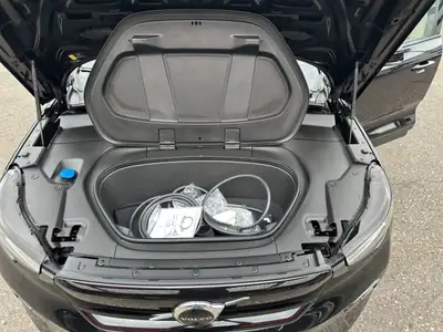 Volvo C40 Recharge P8 Twin AWD — SUV électrique 408 ch, service gratuit jusqu'en 2032 — Miniatur 19