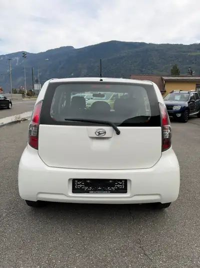 Daihatsu Sirion 1.3 Eco-4WD — Citadine polyvalente tout-terrain, 34 600 km seulement — Miniatura 8