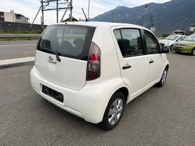 Daihatsu Sirion 1.3 Eco-4WD — Citadine polyvalente tout-terrain, 34 600 km seulement — Miniatura 7