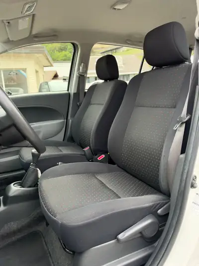 Daihatsu Sirion 1.3 Eco-4WD — Citadine polyvalente tout-terrain, 34 600 km seulement — Miniatura 15