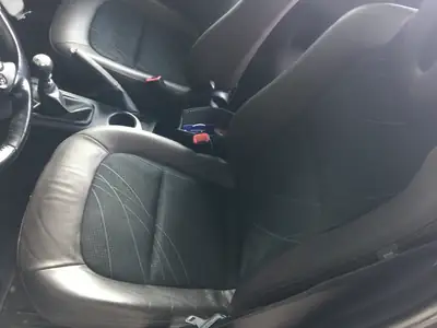 Toyota iQ 1.33 VVT-i Q3 — Citadine compacte, économique et bien équipée — Miniatur 10