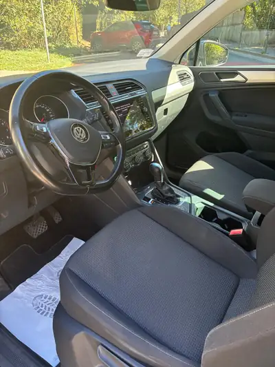 VW Tiguan 1.4 TSI Comfortline — SUV compact fiable, 95'000 km, boîte DSG — interior