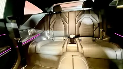Mercedes-Benz CLE 53 AMG 4matic+ — Coupé sportif hybride, 472 ch et seulement 9'000 km — Miniature 10