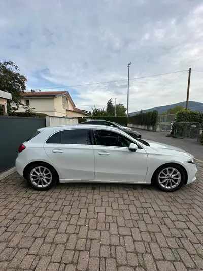 Mercedes-Benz Classe A 180 — Berline compacte élégante, 80 000 km, sans sinistre — dashboard