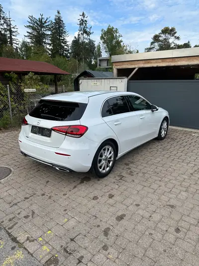 Mercedes-Benz Classe A 180 — Berline compacte élégante, 80 000 km, sans sinistre — Thumbnail 7