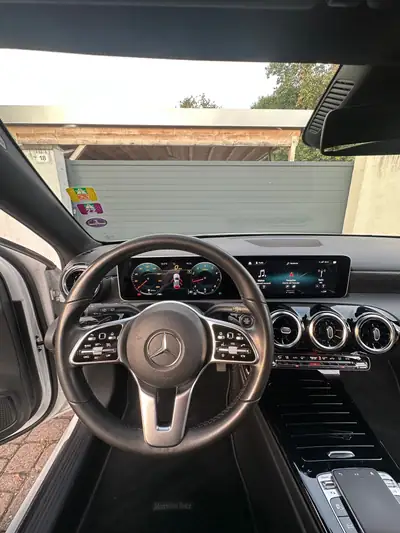 Mercedes-Benz Classe A 180 — Berline compacte élégante, 80 000 km, sans sinistre — Thumbnail 9