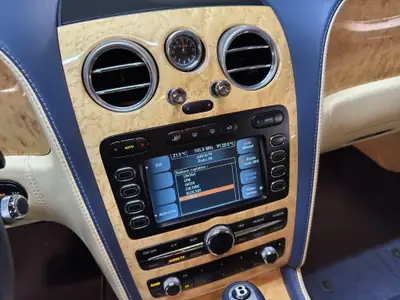 Bentley Continental GT 6.0 — Coupé Gran Turismo de prestige, 26 471 km seulement — Miniature 13