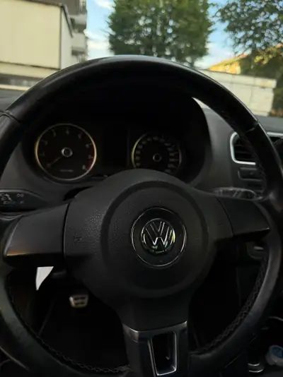VW Polo 1.2 60 Trendline — Citadine fiable, essence économe, 192 500 km — Miniature 8