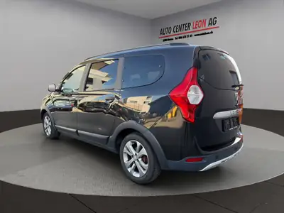 Dacia Lodgy 1.2 T Stepway 7 places — Monospace familial pratique, sans accident — Innenraum