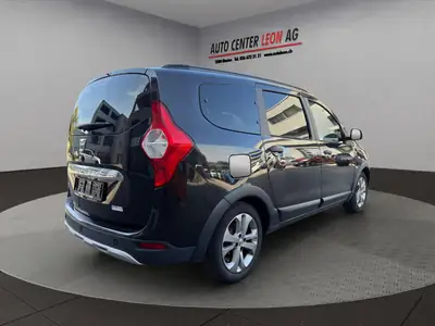Dacia Lodgy 1.2 T Stepway 7 places — Monospace familial pratique, sans accident — Detail