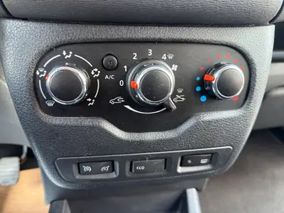Dacia Lodgy 1.2 T Stepway 7 places — Monospace familial pratique, sans accident — Miniatur 15