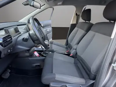 Citroën C4 Cactus 1.2 PureTech Feel — Pratique urbain, consommation économe et sans sinistre — Miniature 9