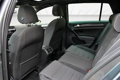 VW Golf 2.0 TSI R 4Motion DSG — Sportive 310 ch, transmission intégrale, service frais — Miniatura 10