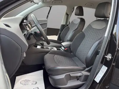 SEAT Ateca 1.5 TSI EVO DSG — SUV complet 4×4 avec attelage, sans accident — Miniatura 9
