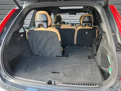 Volvo XC90 T8 eAWD Inscription — Hybride rechargeable 7 places, 83 500 km — Miniatura 18