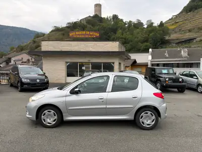 Peugeot 206+ 1.4 Trendy — Citadine fiable, entretien économique, sans sinistre — vista esterna
