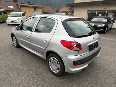 Peugeot 206+ 1.4 Trendy — Citadine fiable, entretien économique, sans sinistre — Miniatura 9